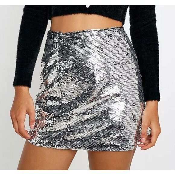 Urban Outfitters Dresses & Skirts - 🐿️ Urban Outfitters UO Trixie Sequin Pelmet Mini Skirt Size Small